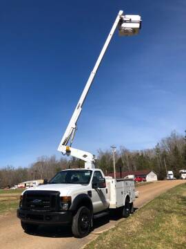 2008 Ford F-450 BUCKET TRUCK for sale at Monroe Auto's, LLC in Parsons TN