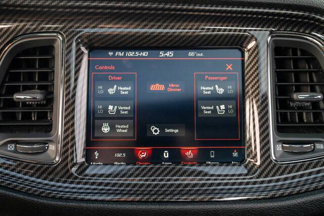 2019 Dodge Challenger 24