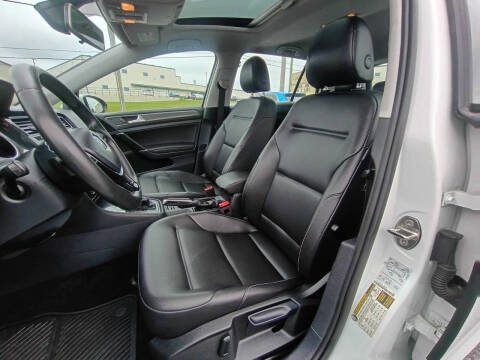 2020 Volkswagen Golf TSI