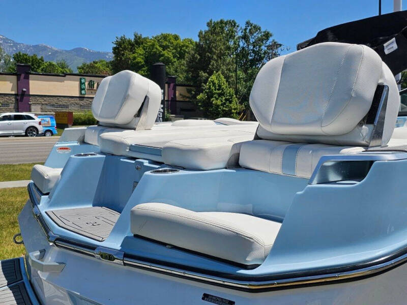 2022 MasterCraft XT24