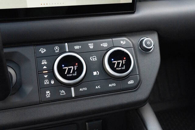 2023 Land Rover Defender 47