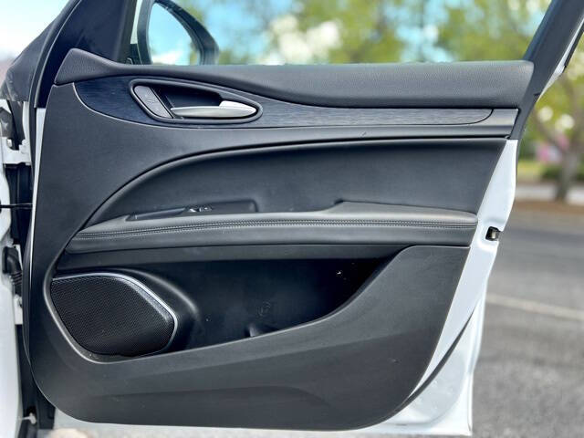 2022 Alfa Romeo Stelvio Sprint