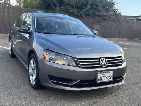 2012 Volkswagen Passat SE PZEV