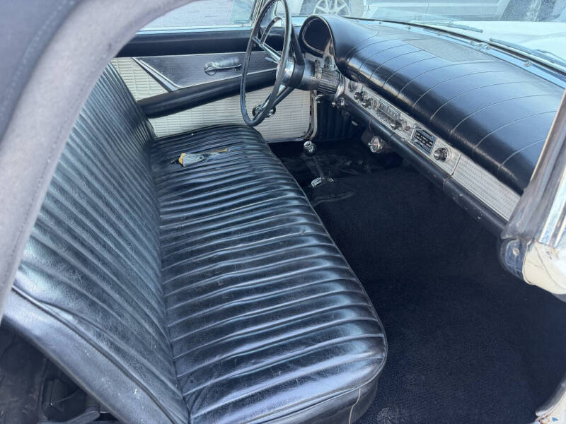 1957 Ford Thunderbird