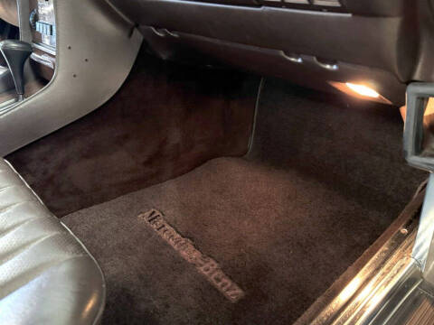 1989 Mercedes-Benz 560-Class 560 SL