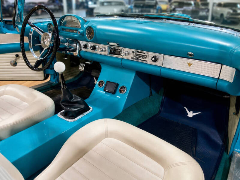 1956 Ford Thunderbird