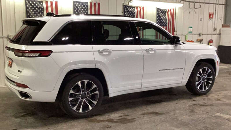 2023 Jeep Grand Cherokee Overland