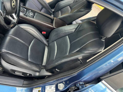 2017 Mazda MAZDA3 Touring