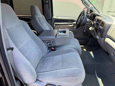 2004 Ford Excursion XLT