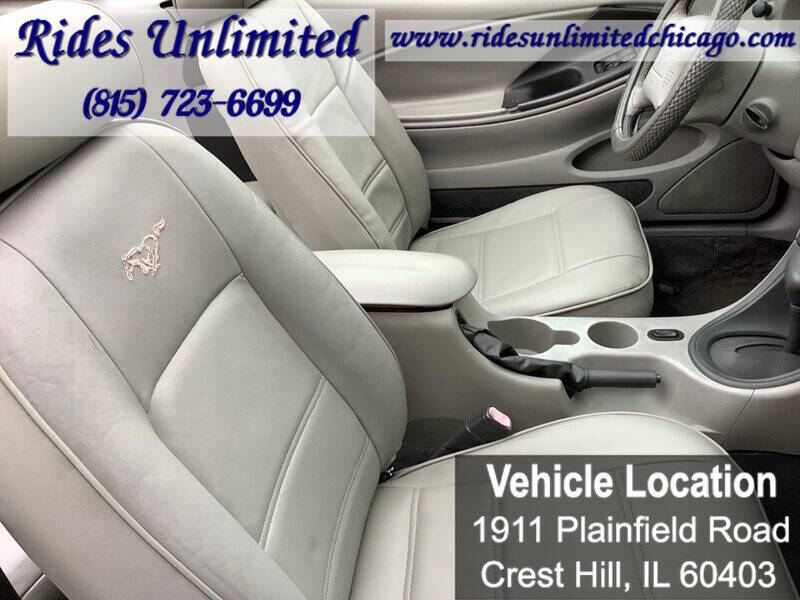 2002 Ford Mustang Deluxe