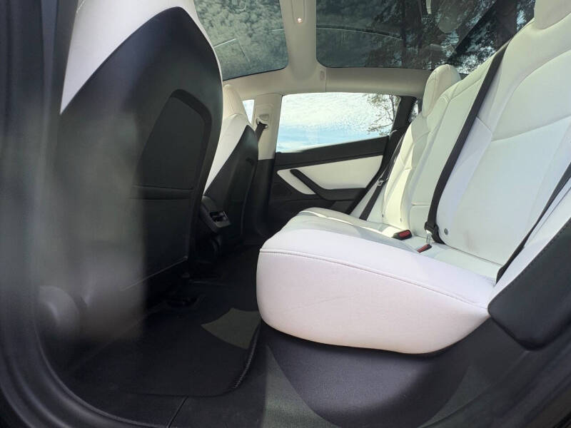 2019 Tesla Model 3 Standard Range Plus