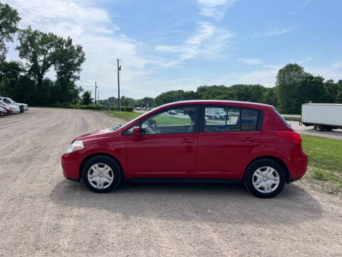 2011 Nissan Versa 1.8 S