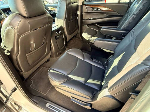 2019 Cadillac Escalade ESV Luxury