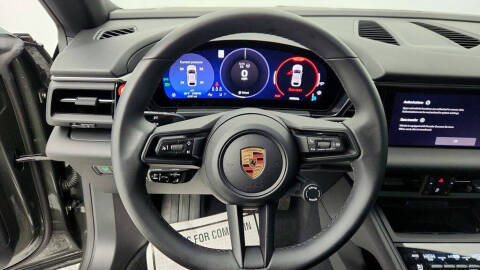 2025 Porsche Macan Electric