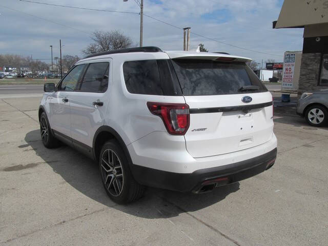 2017 Ford Explorer Sport