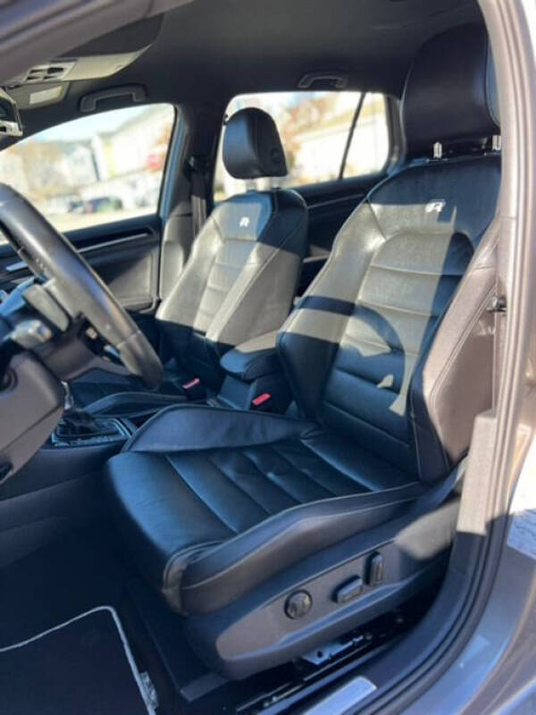 2016 Volkswagen Golf R