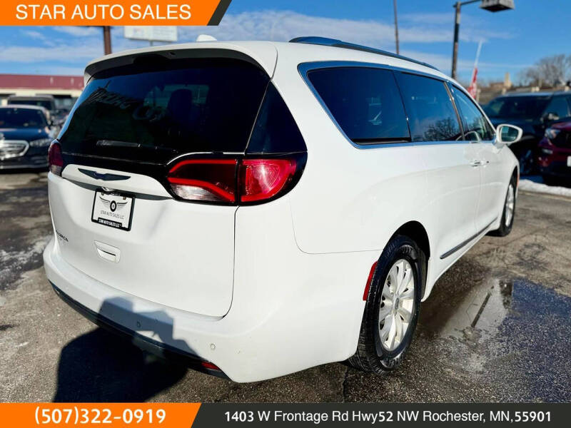 2019 Chrysler Pacifica Touring L