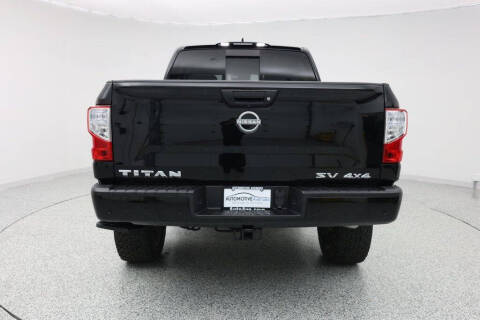 2023 Nissan Titan