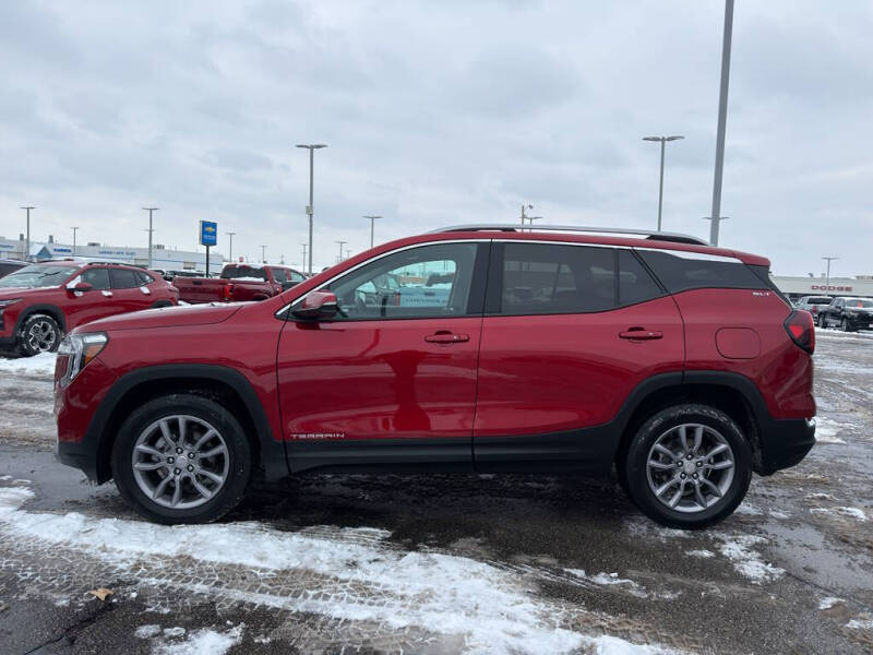 2024 GMC Terrain SLT