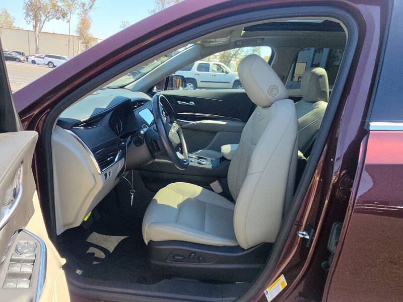 2023 Cadillac XT4 Luxury