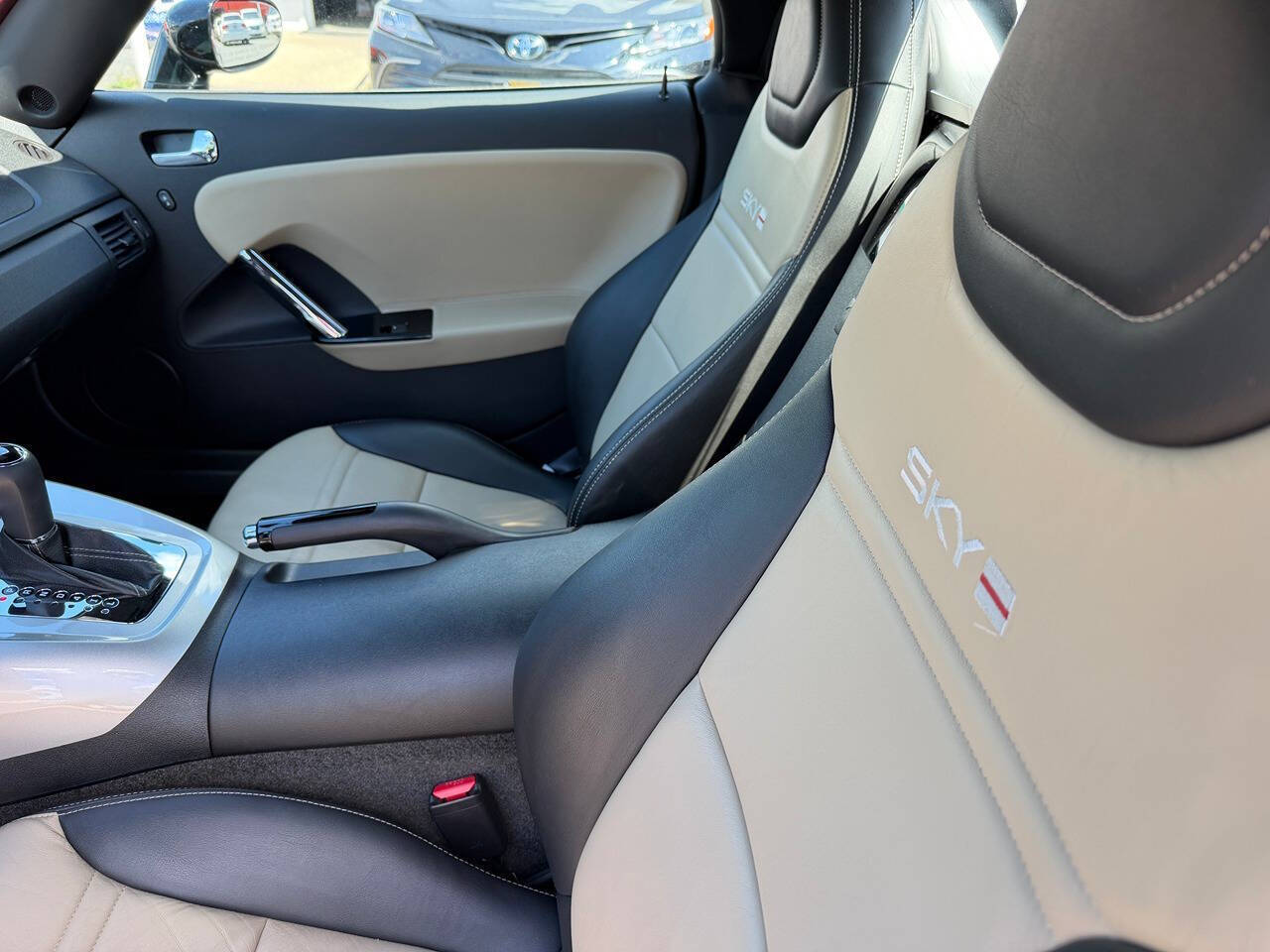 2007 Saturn SKY 5