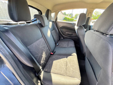 2012 Ford Fiesta SE