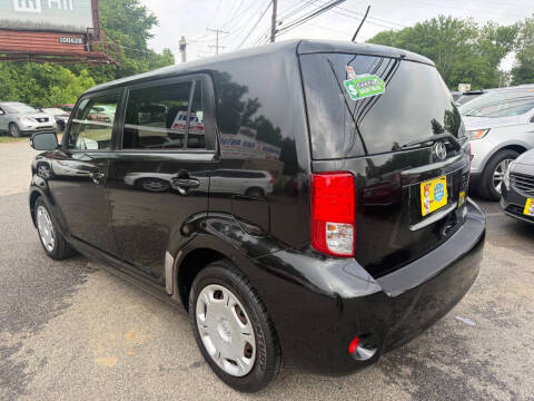 2012 Scion xB Release Series 9.0