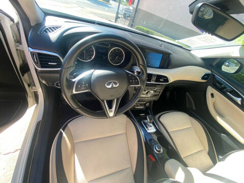 2019 Infiniti QX30 Sport