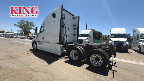 2020 Freightliner Cascadia
