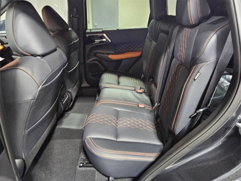 2025 Mitsubishi Outlander PHEV