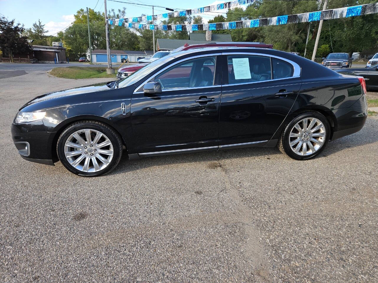 2010 Lincoln MKS for sale at DANGO AUTO SALES in HOWARD CITY, MI