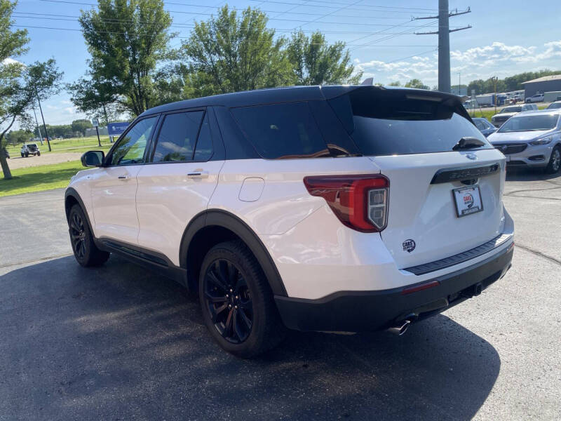 2022 Ford Explorer ST-Line