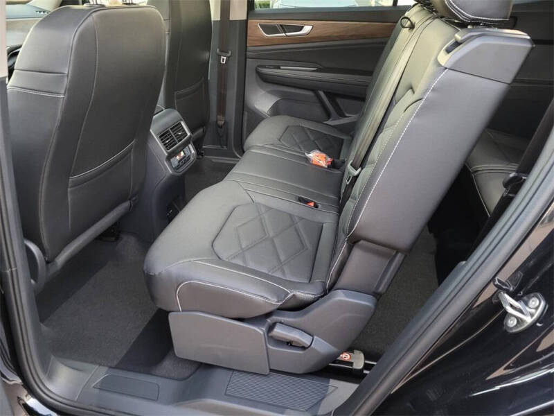 2026 Volkswagen Atlas SE