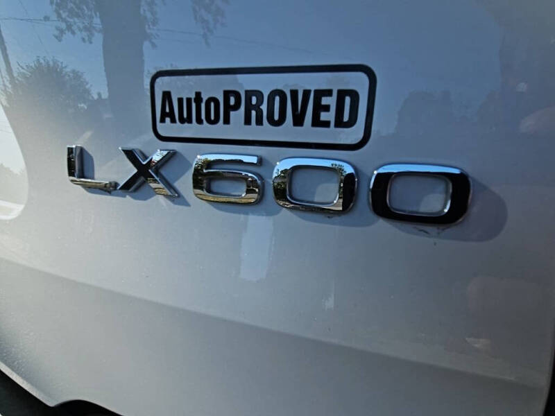 2022 Lexus LX 600 F SPORT Handling