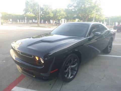 2018 Dodge Challenger SXT Plus