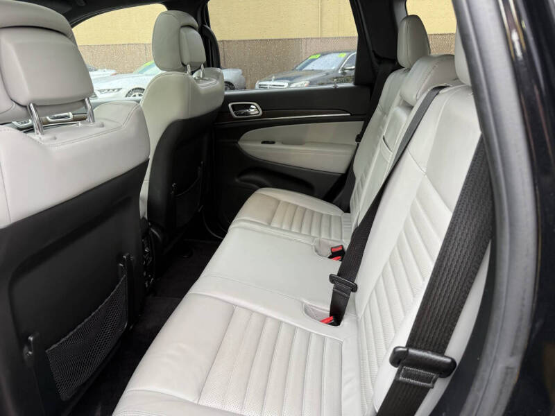 2018 Jeep Grand Cherokee Sterling Edition