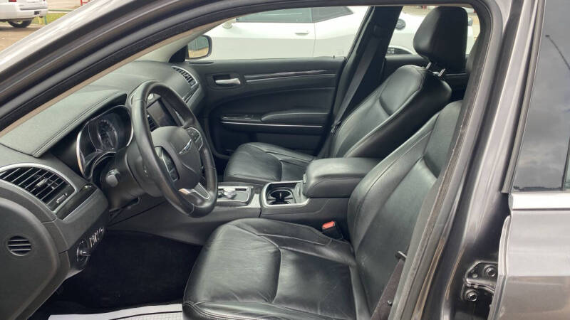 2018 Chrysler 300 Touring