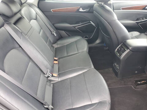 2017 Kia Cadenza Premium