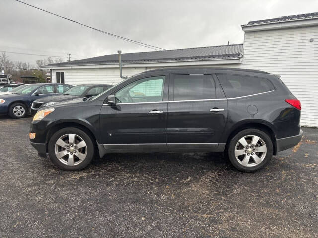 2010 Chevrolet Traverse for sale at DECKER AUTO SALES in Bay City, MI