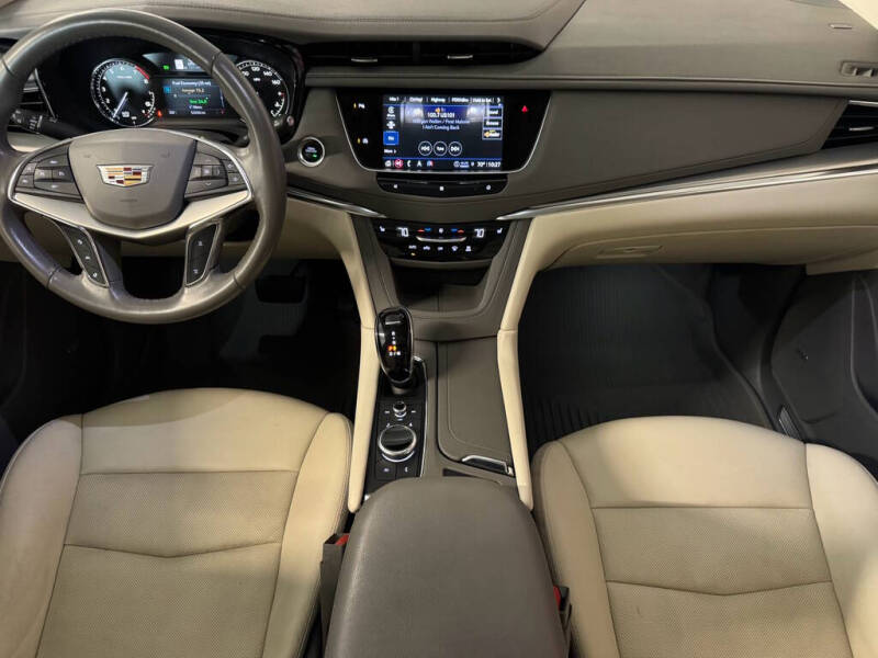 2021 Cadillac XT5 Premium Luxury