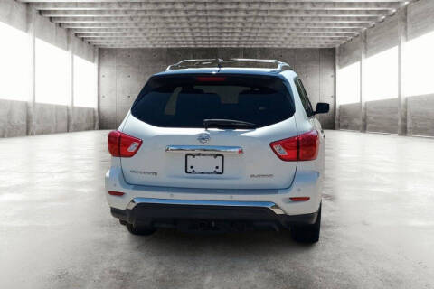 2017 Nissan Pathfinder Platinum