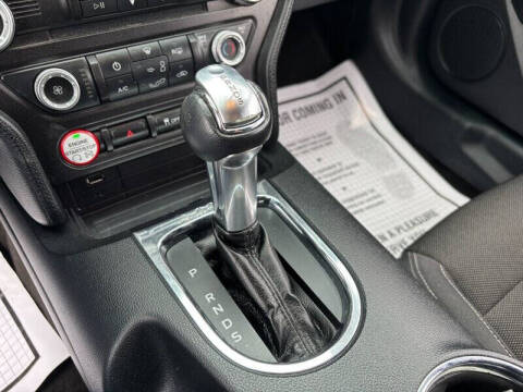 2015 Ford Mustang V6