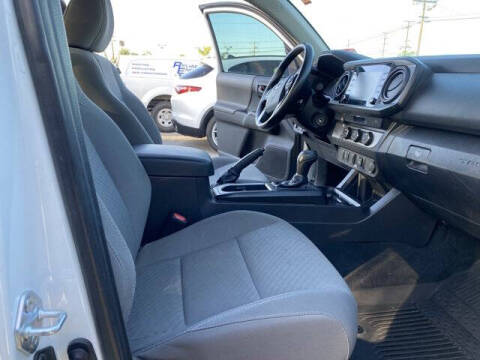 2022 Toyota Tacoma SR5 V6