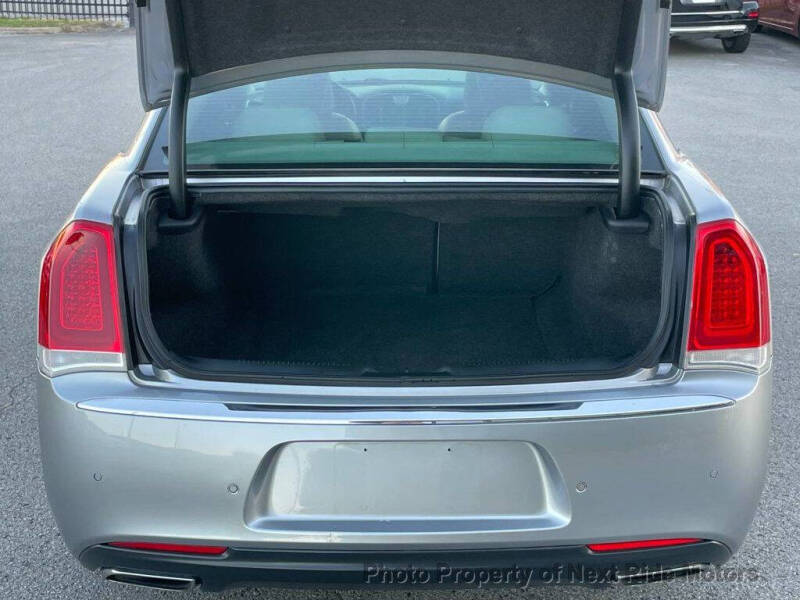 2016 Chrysler 300 Limited Anniversary