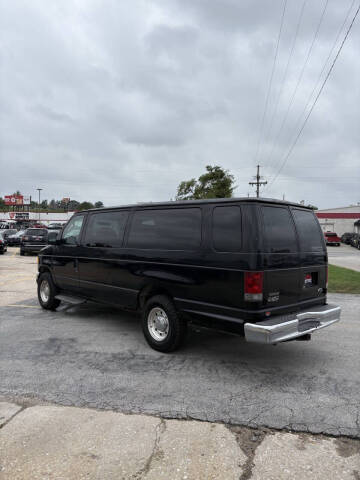 2005 Ford E-Series E-350 SD