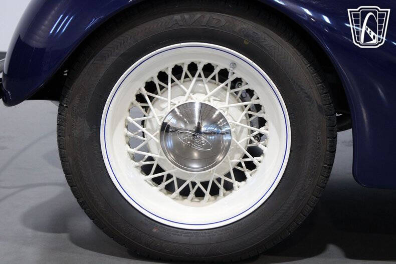 1937 Ford Phaeton