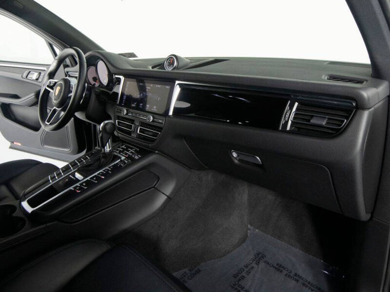 2020 Porsche Macan