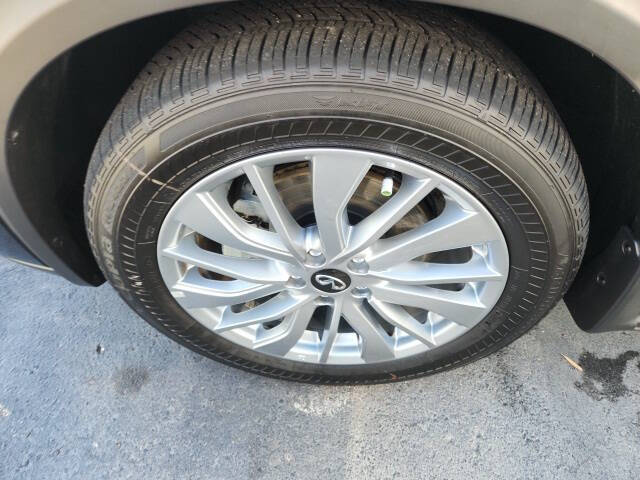 2025 Infiniti QX50 Luxe