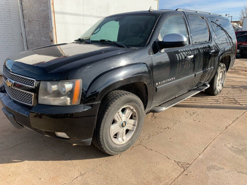 2008 Chevrolet Suburban for sale at FIRST CHOICE MOTORS in Lubbock TX