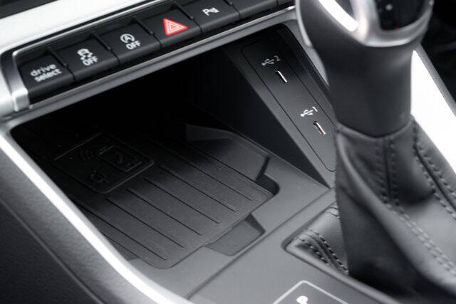 2025 Audi Q3 quattro S line Premium 45 TFSI